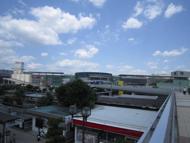 Shopping centre. 1686m until the ion Itami Terrace (shopping center)