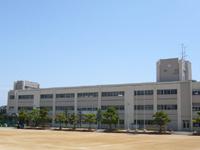 Primary school. 653m to Itami Minami Elementary School