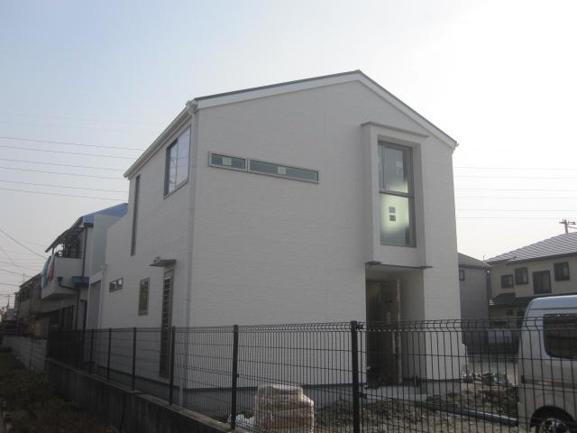 Local appearance photo. Shooting from the north. 2013 December 6, currently.