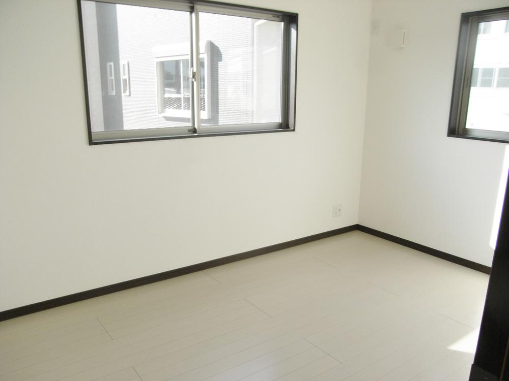 Non-living room. Indoor (10 May 2013) Shooting