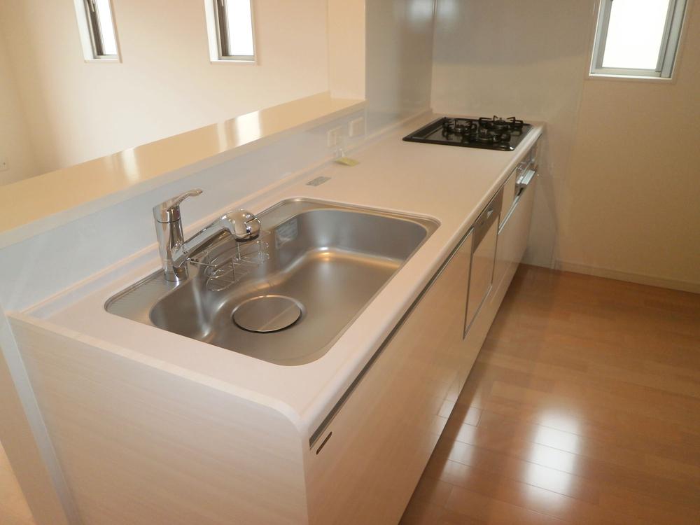 Kitchen. Indoor (12 May 2013) Shooting