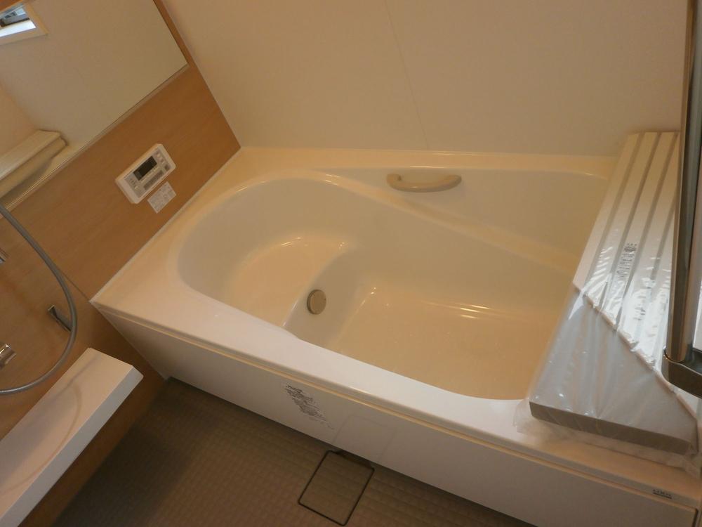 Bathroom. Indoor (12 May 2013) Shooting