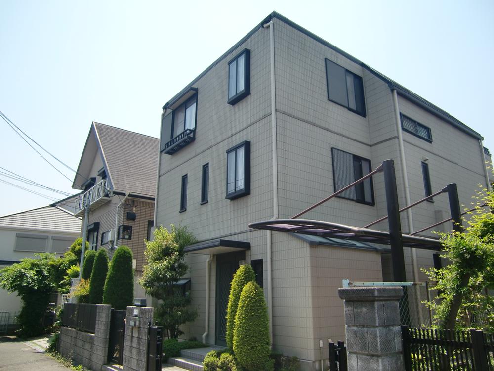 Local appearance photo. Local (11 May 2013) Shooting