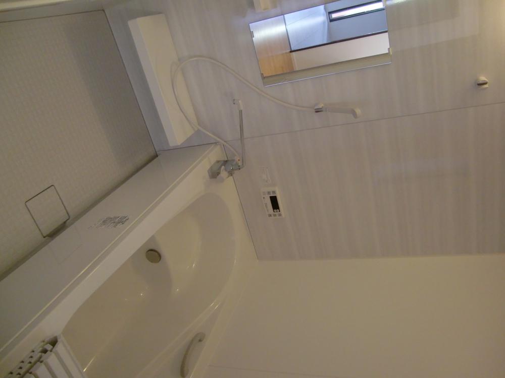 Bathroom. Indoor (12 May 2013) Shooting