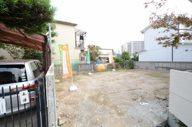 Local land photo. Limited one section of the subdivision