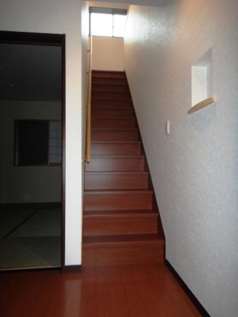 Other introspection. Staircase photo of F No. land