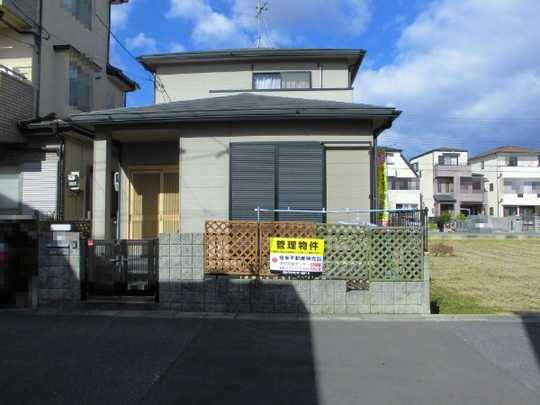 Local appearance photo. Exterior (1)