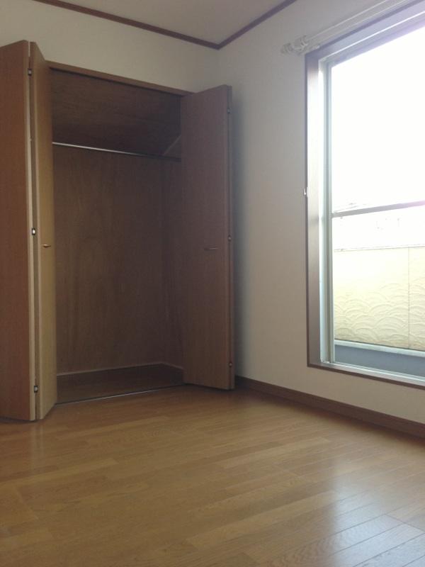 Non-living room. Indoor (September 2013) Shooting