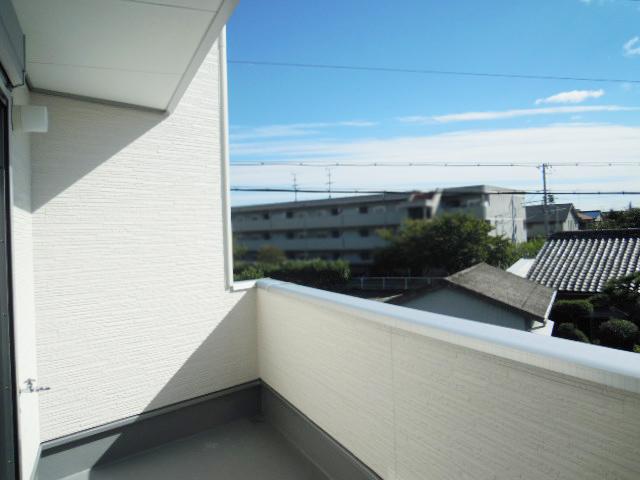 Non-living room. Local (10 May 2013) Shooting