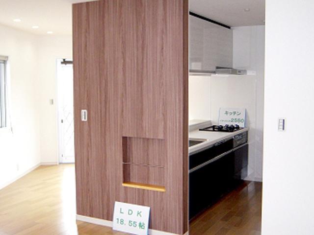 Kitchen. Indoor (10 May 2013) Shooting