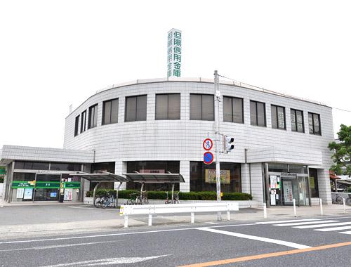 Bank. Tan'yoshin'yokinko Tsuchiyama to the branch 200m