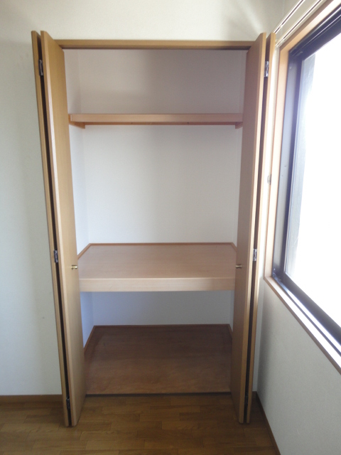 Receipt. Western-style 6 quires storage space ^^