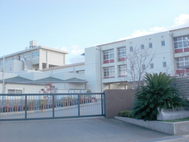 Primary school. Kakogawa until Municipal Noguchi elementary school (elementary school) 364m