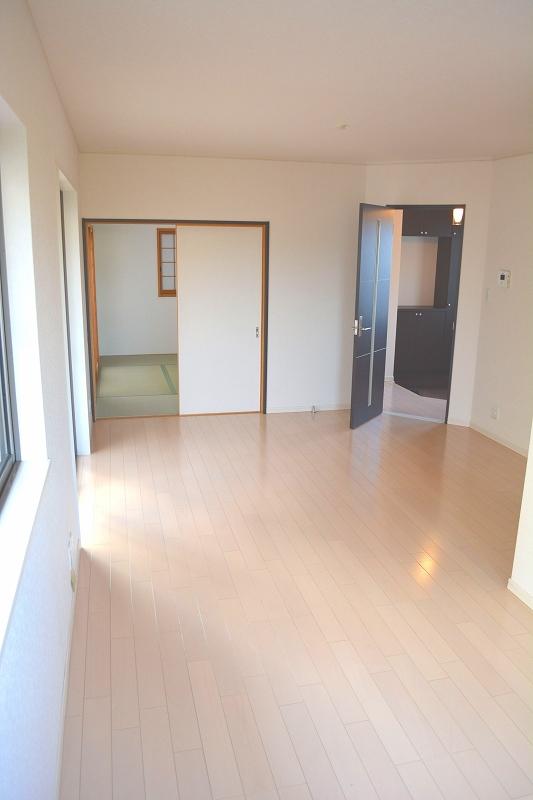 Living. Indoor (September 2013) Shooting