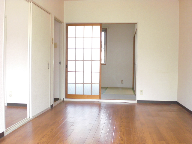 Living and room. Balcony - Western-style 7.5 Pledge from ^^