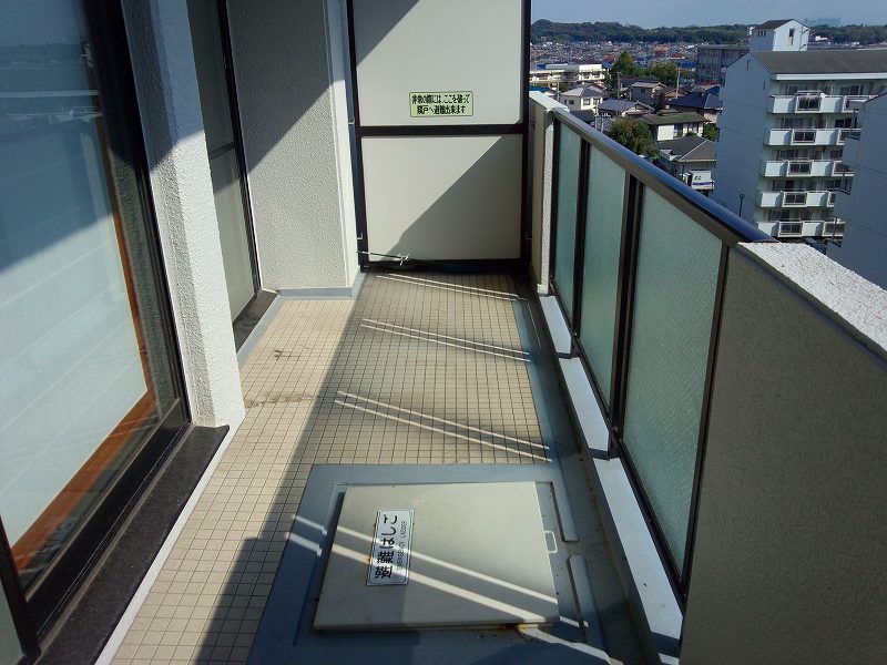 Balcony. Per yang good balcony