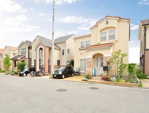 Sale already cityscape photo. Sale already the city average