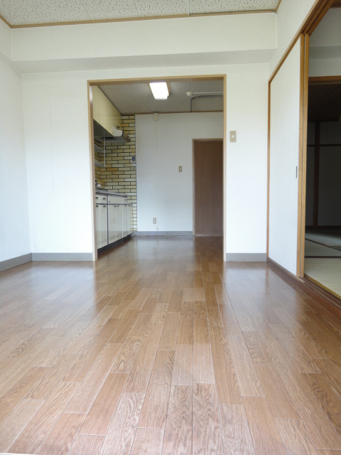 Living and room. LDK9 Pledge ^^ from your garden