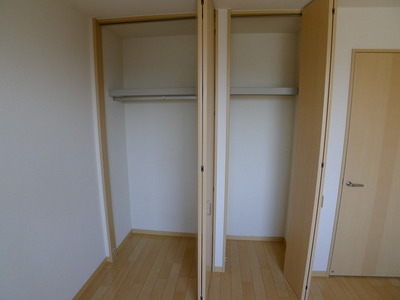 Receipt. Plenty storage! !