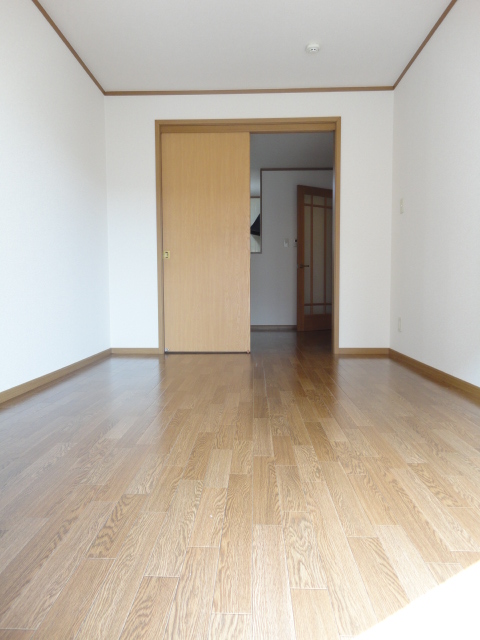 Other room space. Western-style is 6 Pledge!