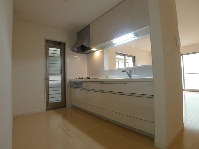 Same specifications photo (kitchen). Same specification system Kitchen