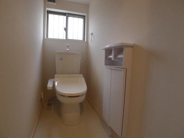 Same specifications photos (Other introspection). Same specifications toilet