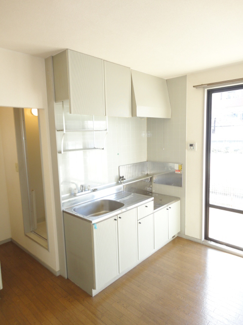 Kitchen. Gas stove installation Allowed ^^