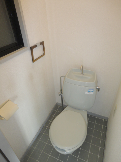 Toilet. bus ・ Toilet Separate ^^