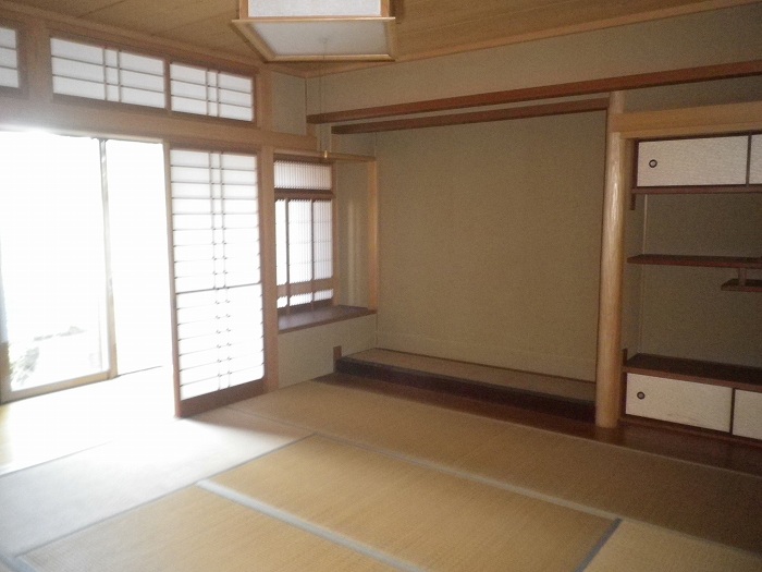 Other room space. A Japanese-style veranda