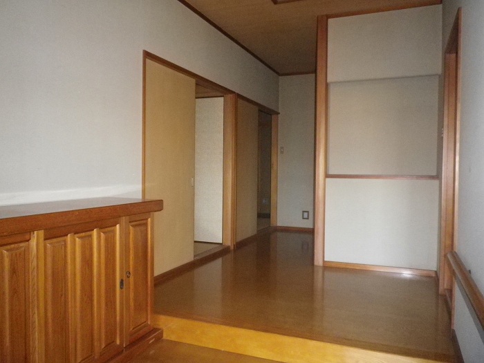 Entrance. Entrance hall