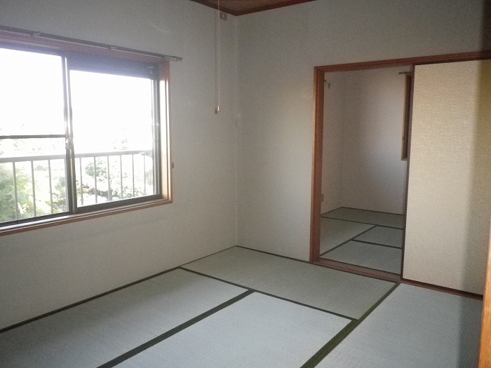 Other room space. Second floor Japanese-style room