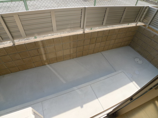 Balcony. I laundry is Jose a lot.