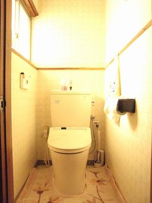 Toilet. Indoor (June 2013) Shooting