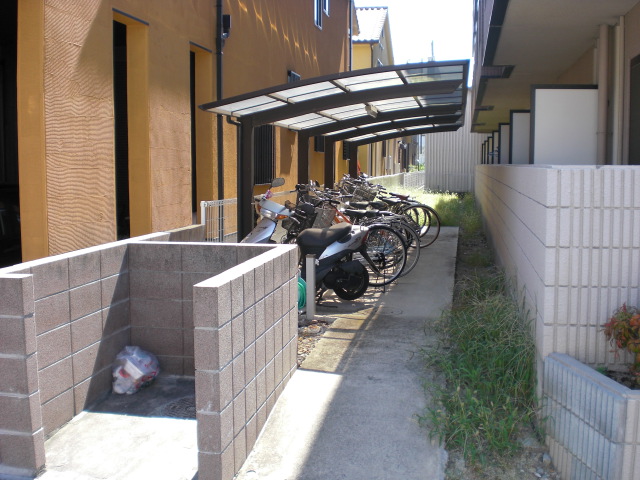 Other common areas. Bicycle ^^