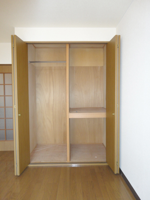 Receipt. Plenty of closet ^^