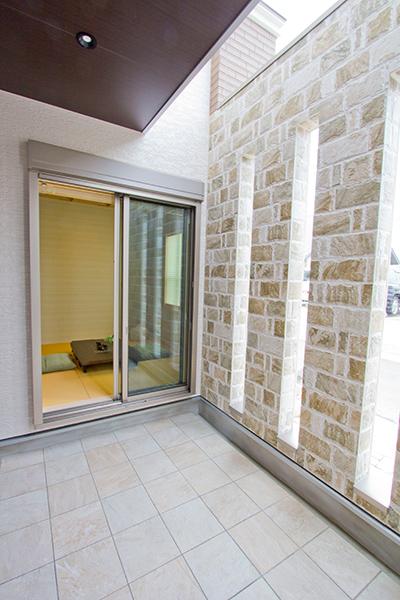 Other introspection. By reasonably obstruct the view, At the same time achieve a sense of openness and privacy. Please use the space hobby.