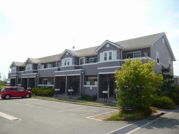 Entrance. appearance