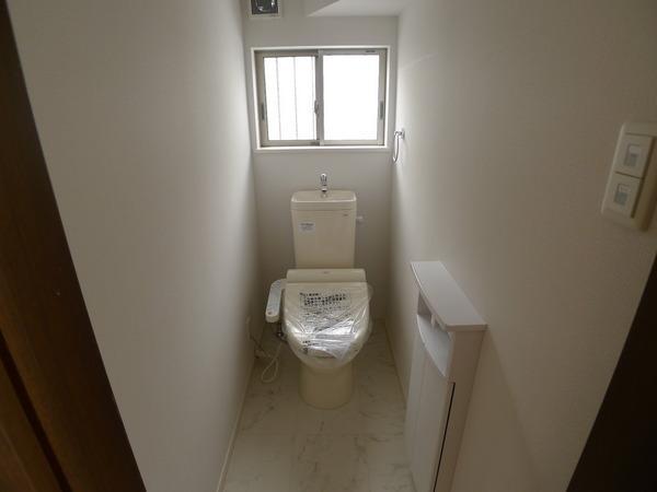 Toilet. Toilet, of course with washlet.