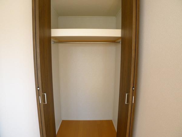 Receipt. Of large capacity closet.