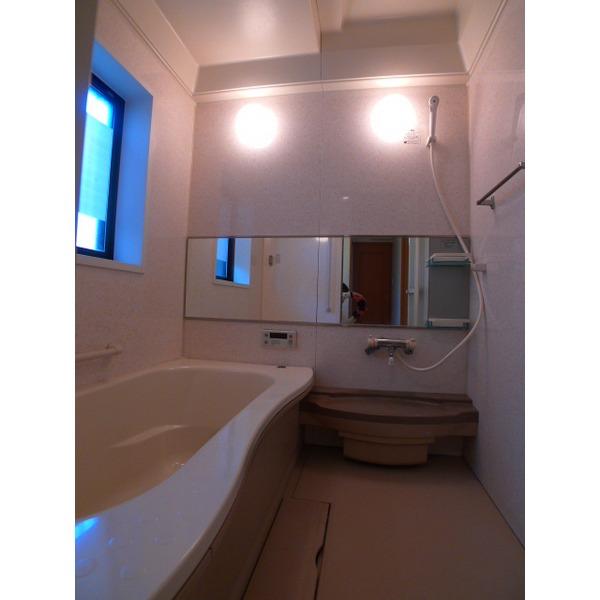 Bathroom. 1 tsubo size bathroom