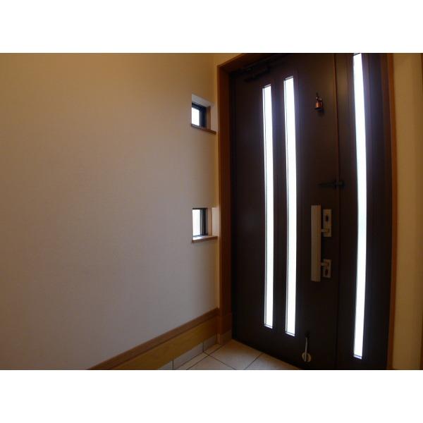 Entrance. Bright entrance