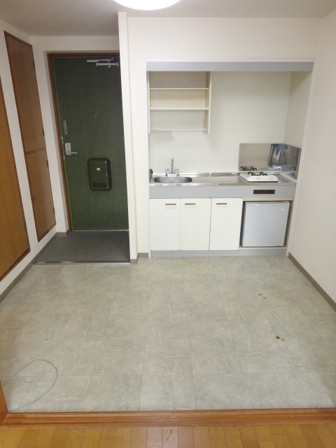 Kitchen. Kitchen space of spread ^^