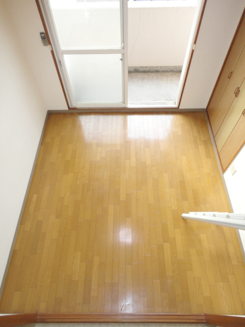 Other room space. Western-style ^^ from loft