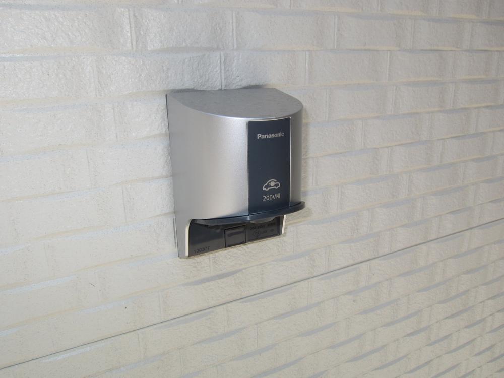 Other introspection.  ◆ Electric vehicle charging outlet (August 2013) Shooting