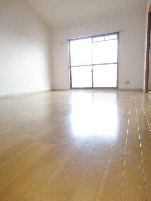 Living and room. Per diem good LDK13.5 Pledge ^^