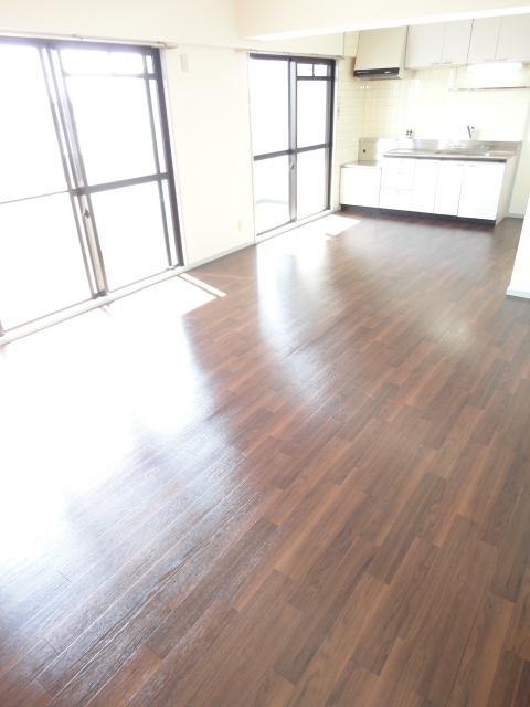 Living and room. Per diem good LDK15 Pledge ^^