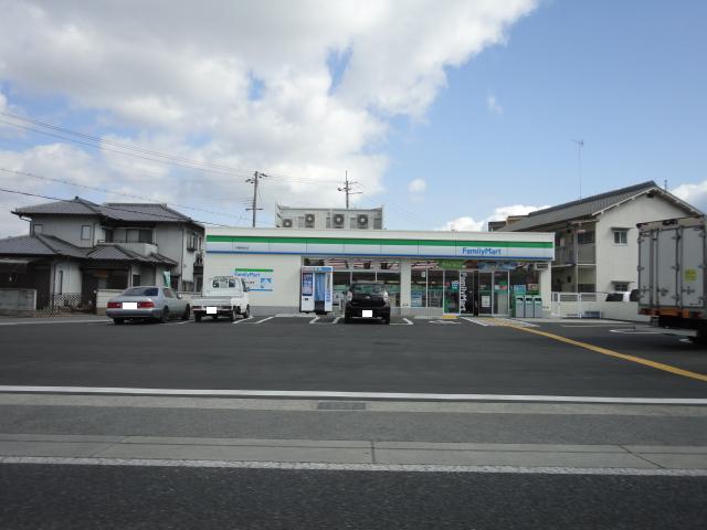 Convenience store. FamilyMart Hiraokachonishitani store up (convenience store) 115m