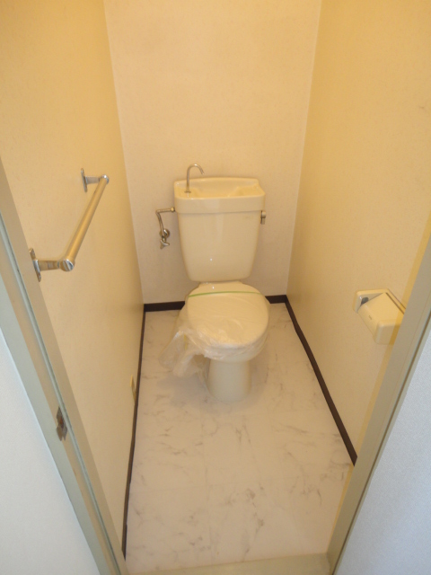 Toilet. bus ・ Toilet Separate ^^