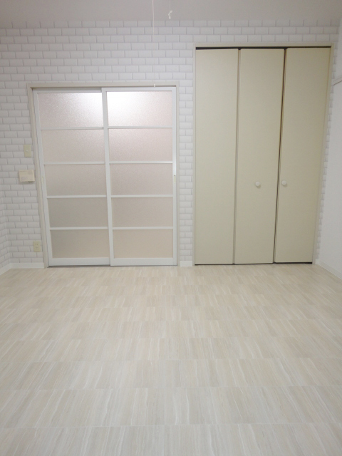 Other room space. Balcony - 6.5 Pledge Western-style from ^^