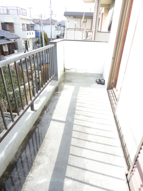 Balcony. Facing south in the per diem good ^^